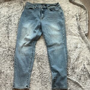 Stretchy Judy blue jeans